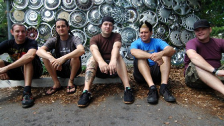 Less Than Jake volta ao Brasil para cinco shows em maio