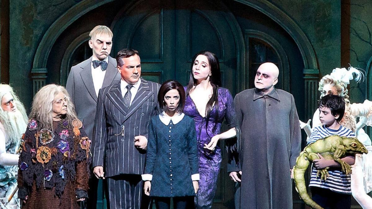 Conheça o elenco de A Família Addams, que fará temporada no Teatro  Renault - A Broadway é Aqui!