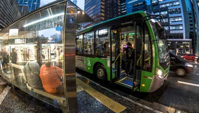 São Paulo oferece gratuidade no uso de ônibus municipais no domingo de votação