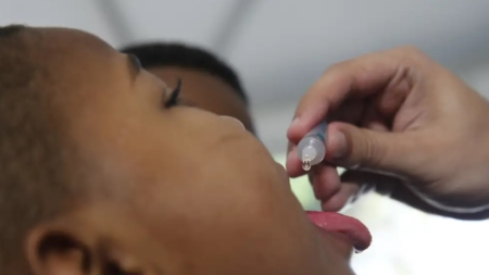 Campanha de vacinação contra Paralisia Infantil (Poliomielite) já começou em SP