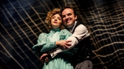 ‘Gaslight – Uma Relação Tóxica’: peça de sucesso da Broadway faz curta temporada em São Paulo