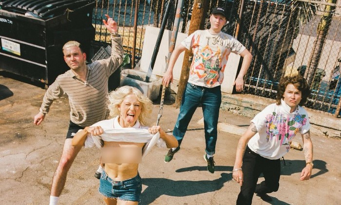 Amyl & The Sniffers fará apresentação no Cine Joia antes de show com The Offspring no Allianz Parque