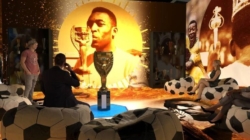 Mostra interativa e tecnológica em homenagem a Pelé está em cartaz no Shopping Eldorado